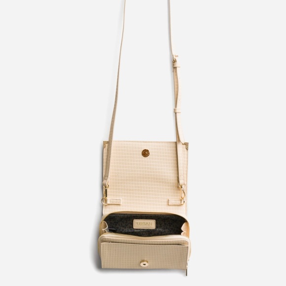 Vegan Cream Crossbody - Picture 2 of 5